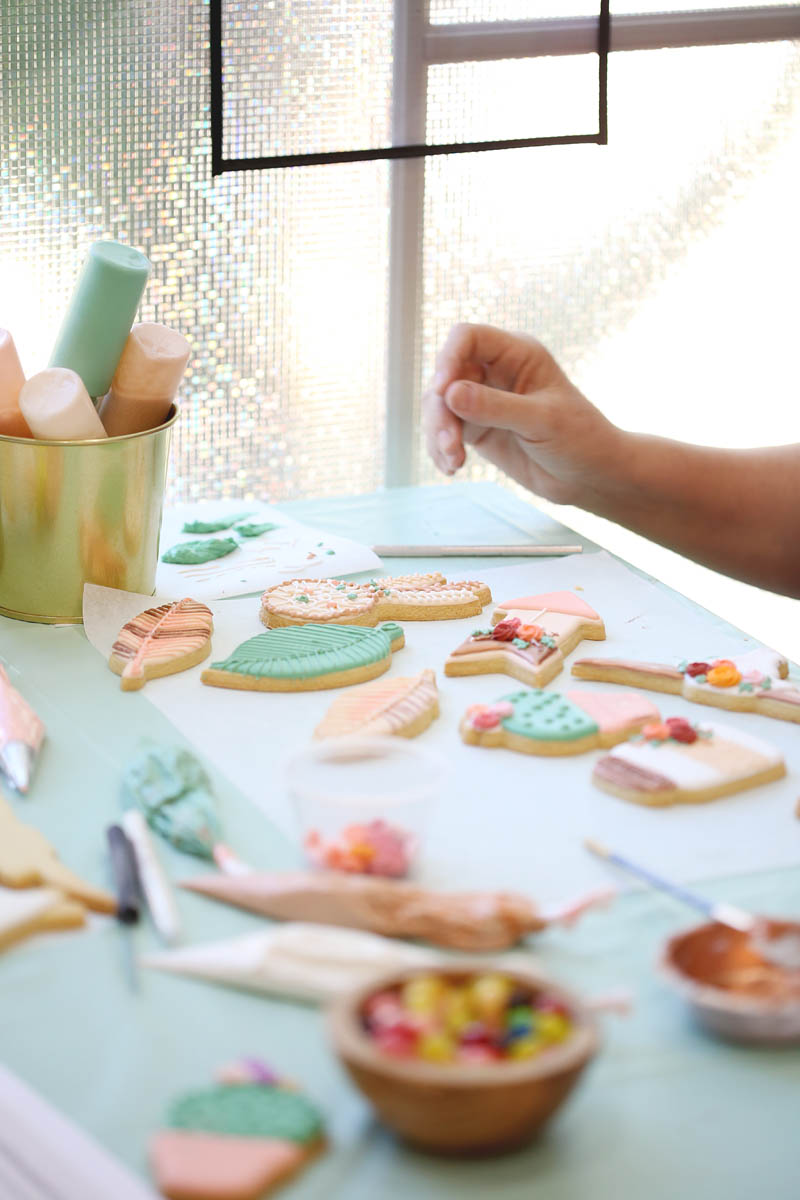 student decorating cookies during a cookie decorating class in Irvine, CA