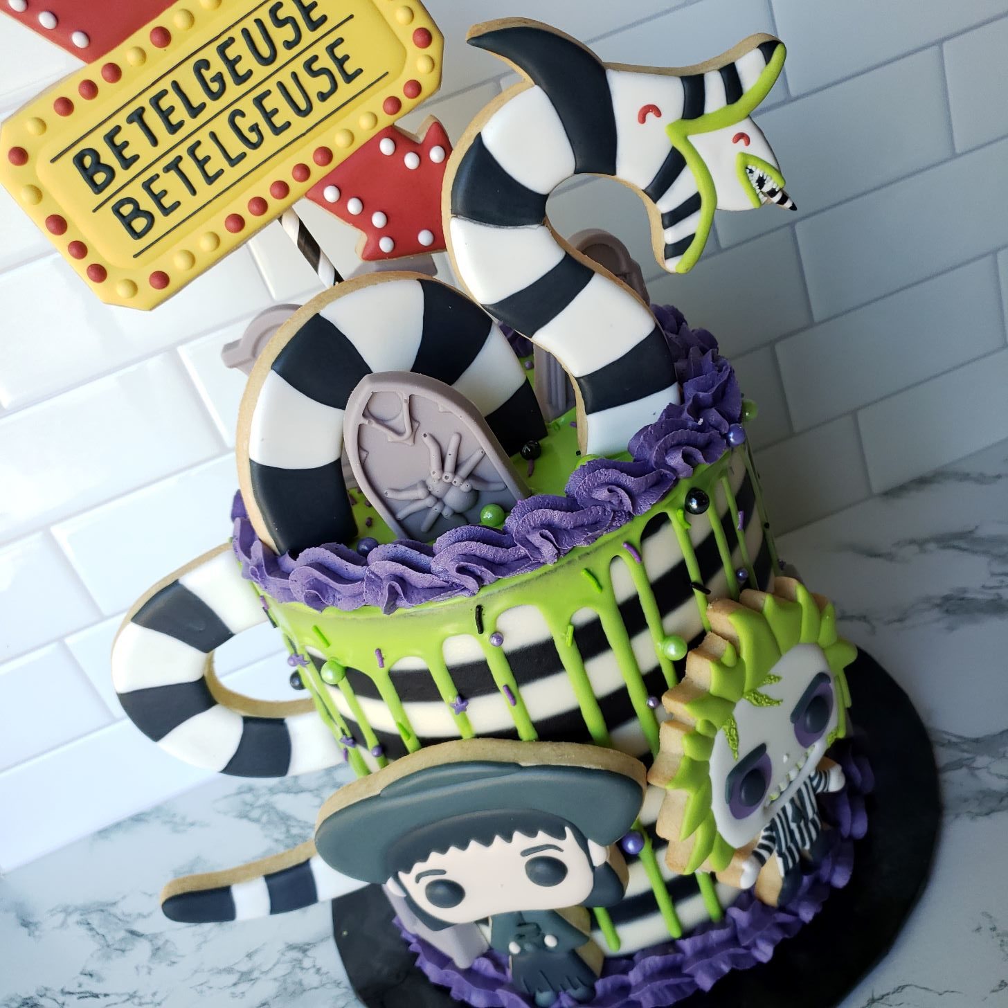 28 Beetlejuice Themed Birthday & Wedding Cakes — The World of Kitsch