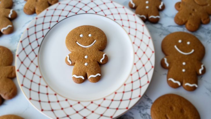A gingerbread man on a Christmas plate 
